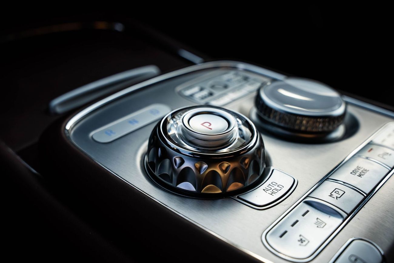 جينيسس G90 Royal AWD 2023 GCC Low Mileage 3.5L V6