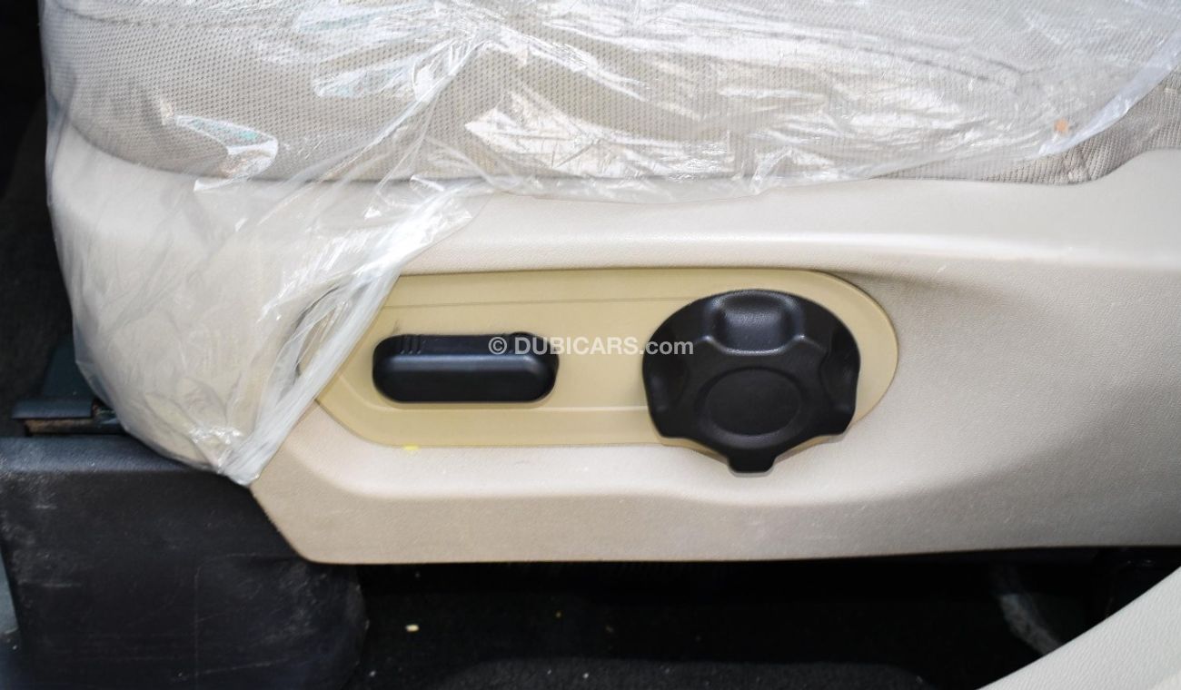 Ford Explorer 2015 model, Gulf panorama, cruise control, sensor wheels, in excellent condition, you do not need an