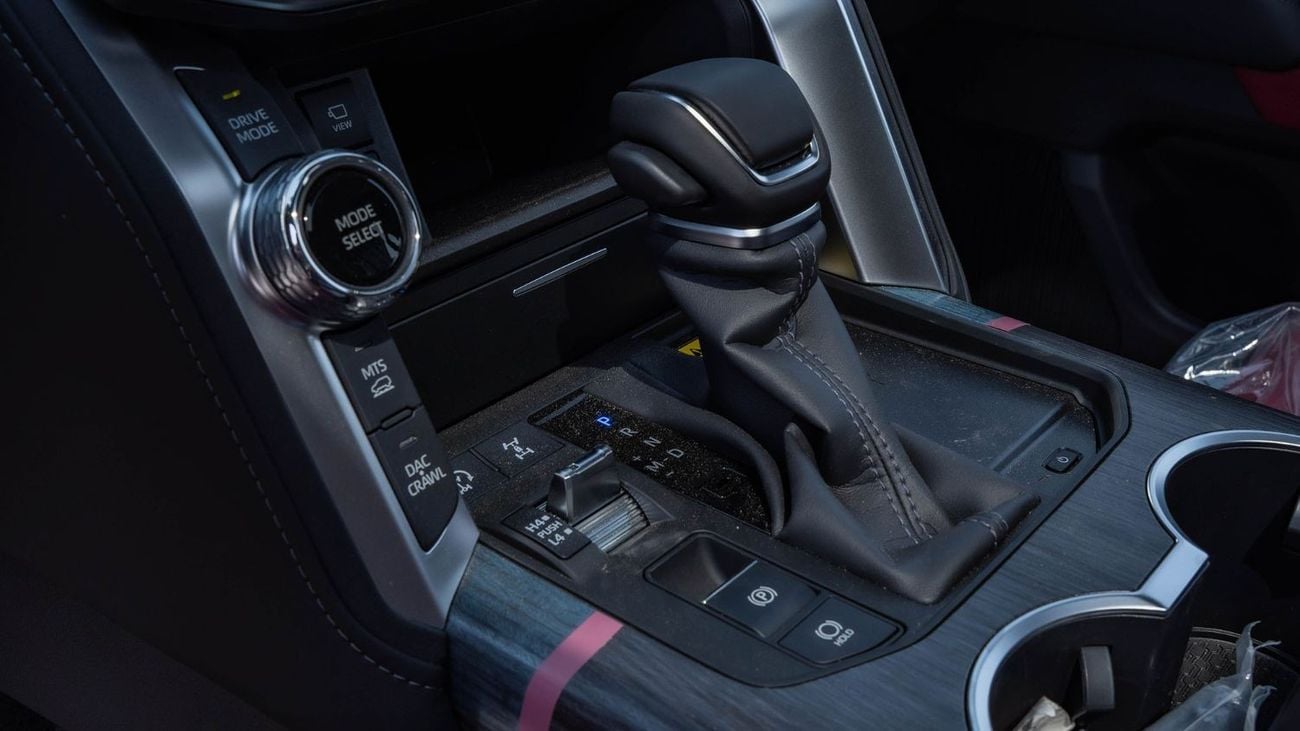 Toyota Land Cruiser 2025 Toyota Land Cruiser VXR V6 3.5L Twin Turbo STD AT Petrol