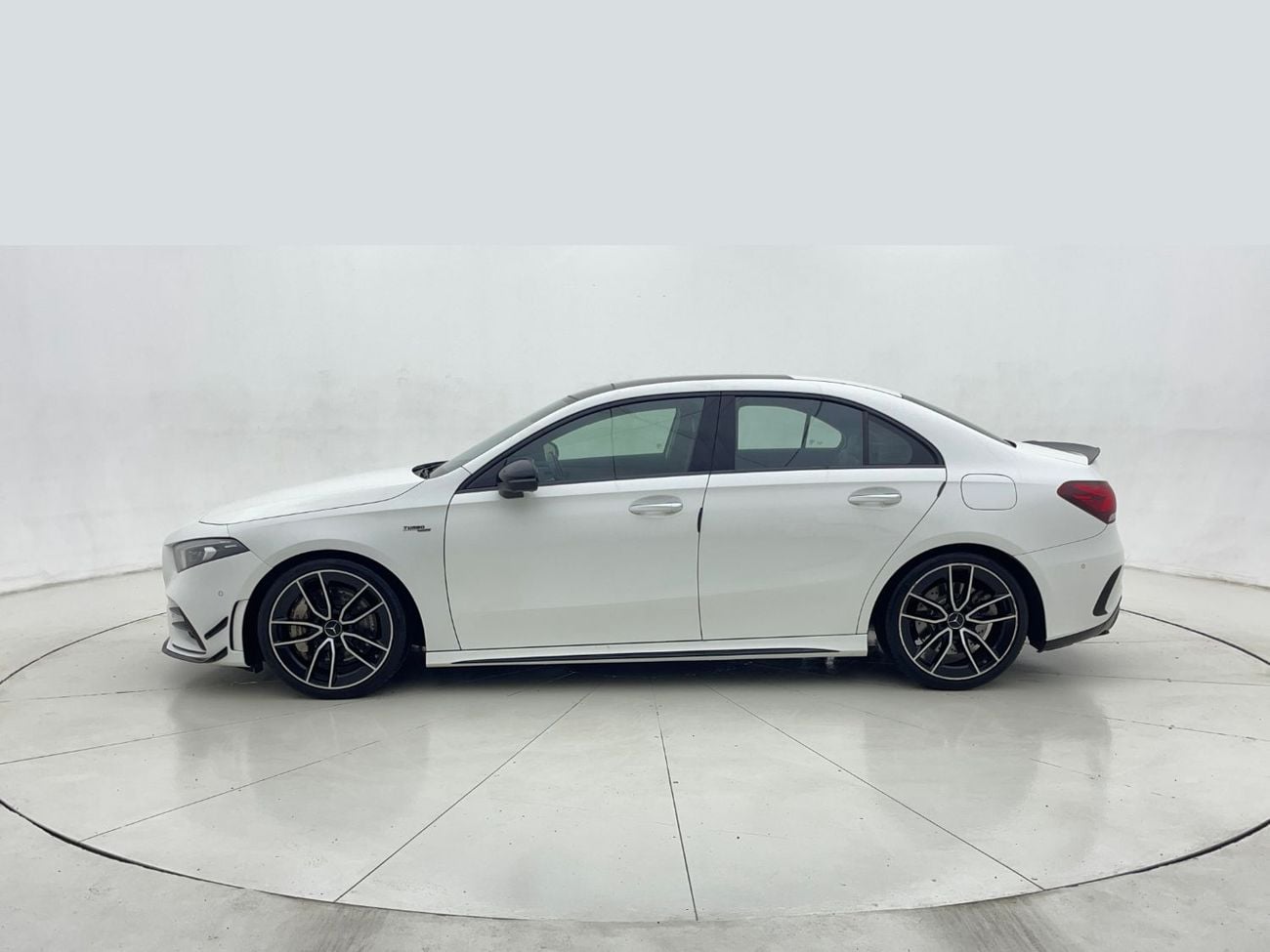 Mercedes-Benz A 35 AMG 4MATIC MERCEDES-BENZ A 35 2L 2022 | 0 DP | 1941/Month | 30 Day Return | Service History