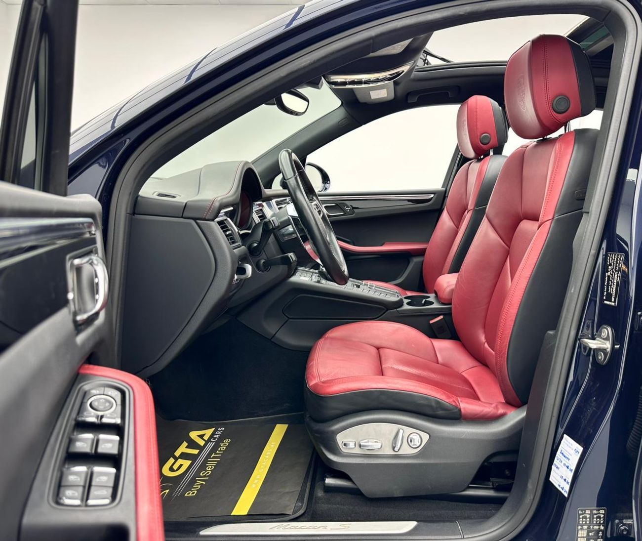 Porsche Macan S 3.0L (340 HP) 2018 Porsche Macan S, Porsche Full Service History, GC