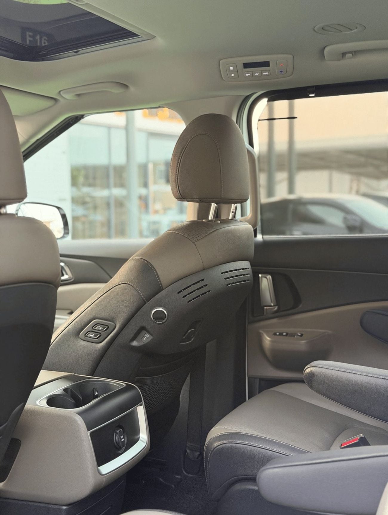 Kia Carnival EX TOP FULL OPTION