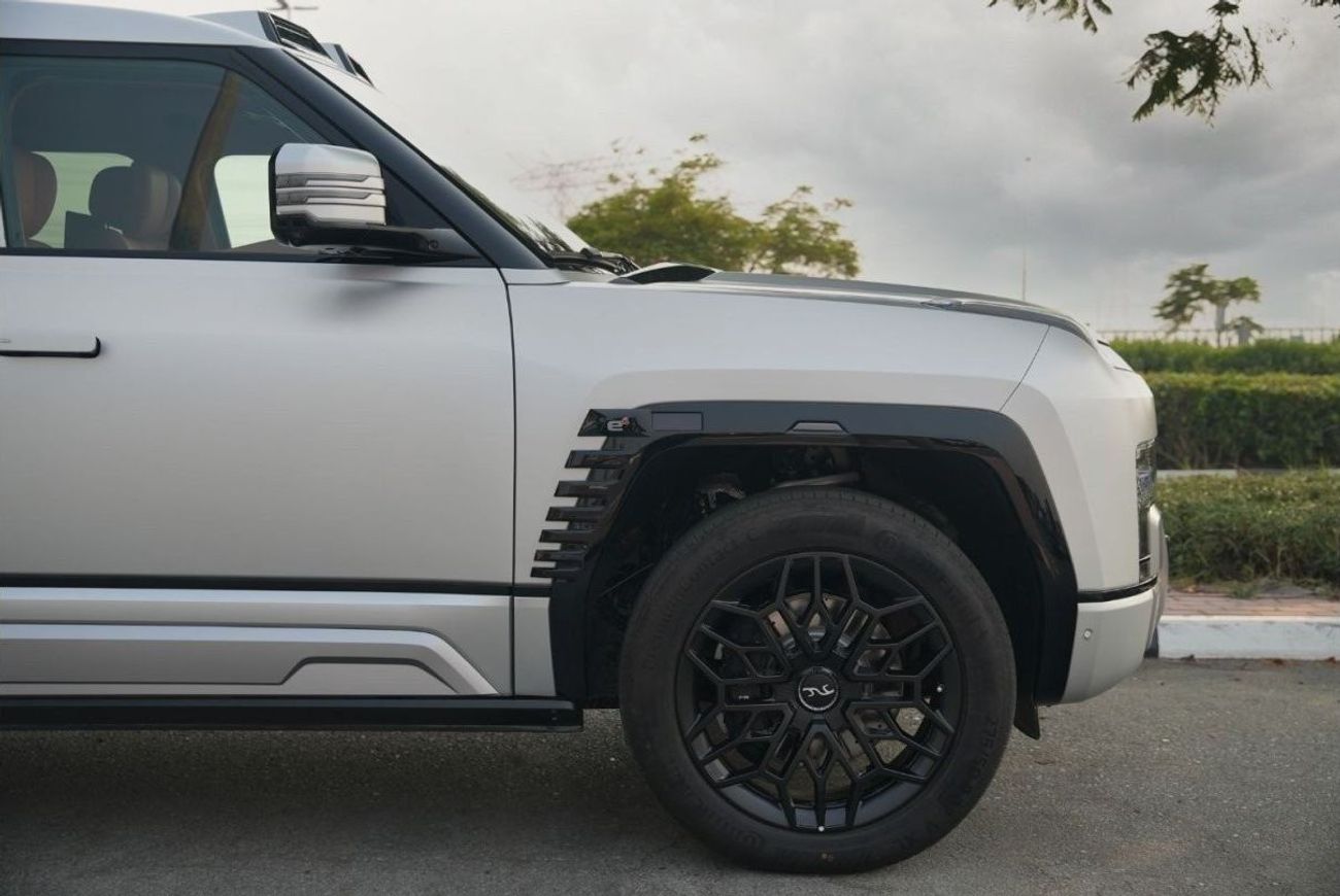 Yangwang U8 2024 BYD YangWang U8  Deluxe Edition Hybrid SUV 4WD 0Km