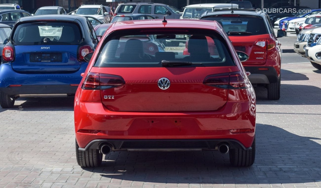 Volkswagen Golf GTI