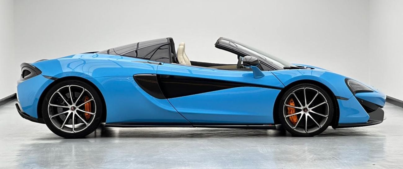 McLaren 570S 2018 McLaren 570s Spider, 3.8TC V8 RWD, 562bhp 600Nm Torque, 7 Speed Dual-Clutch Auto Gearbox.