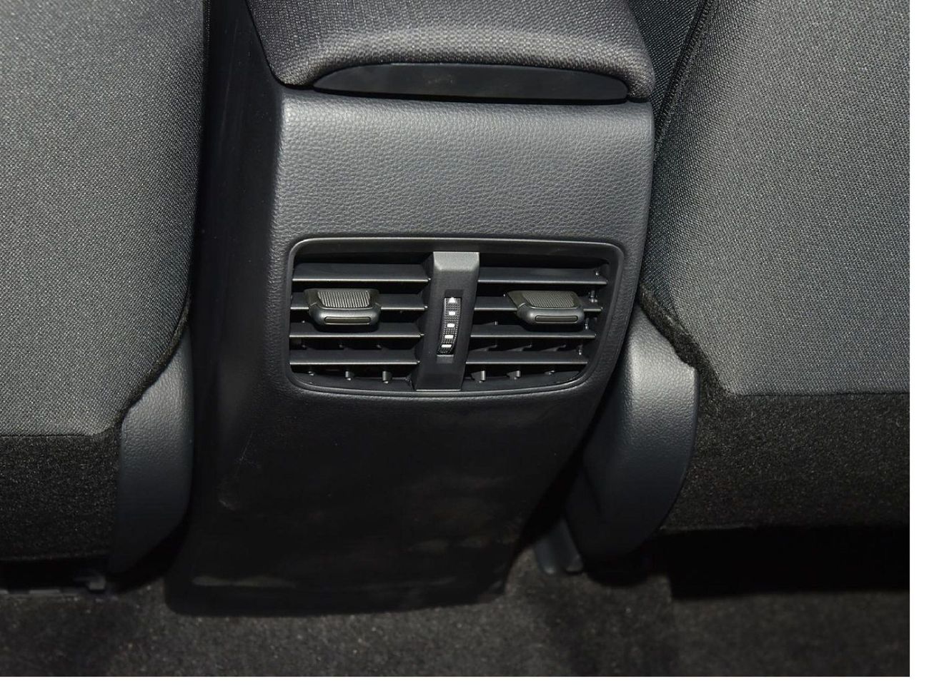 تويوتا كورولا كروس 2.0L HYBRID ELITE 2025