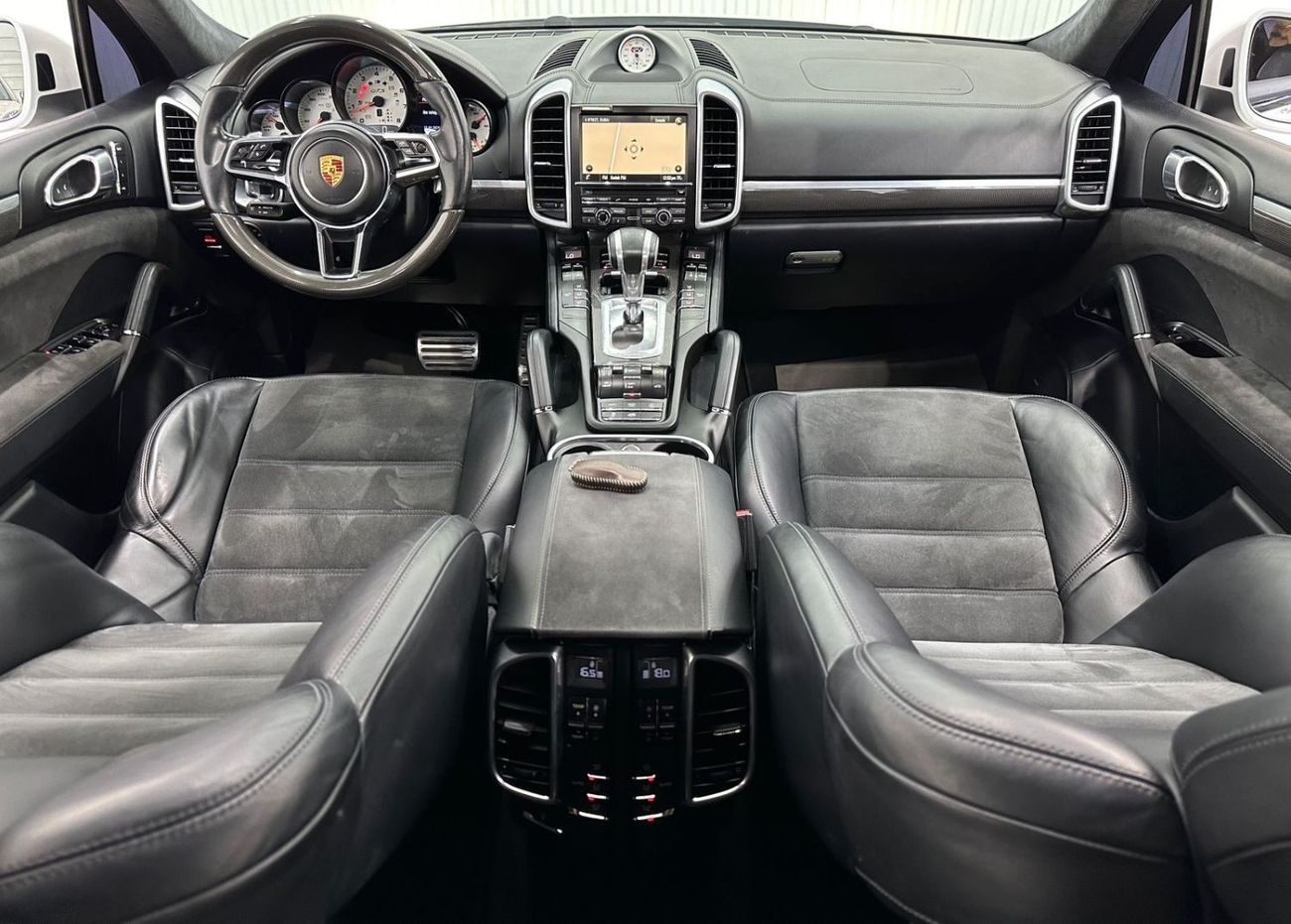 Porsche Cayenne 2016 Porsche Cayenne GTS, One Year Unlimited KM Warranty, Agency Service History, GCC