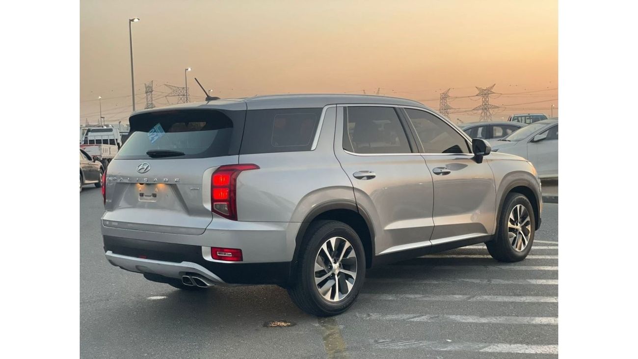 هيونداي باليساد 2022 Hyundai Palisade SEL premium GCC Specs Original Paint 3.5L V6 AWD 4x4 - Multi Drive Mode - 7 Se