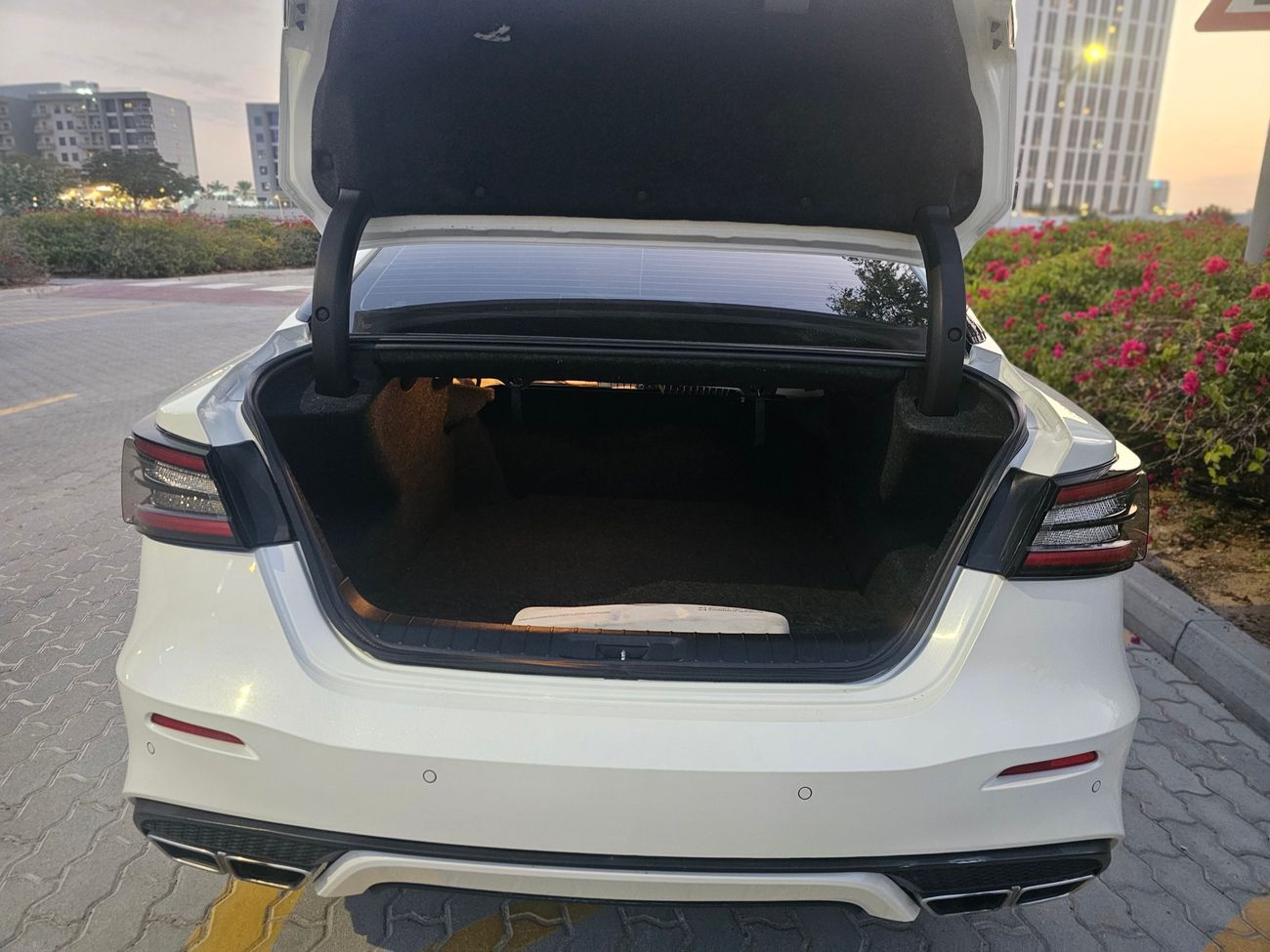 نيسان ماكسيما