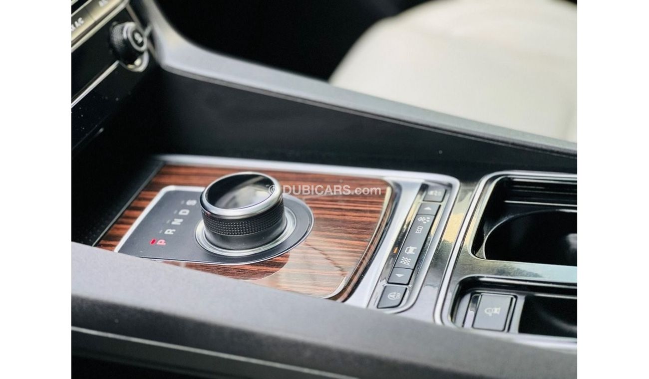 Jaguar F Pace Prestige Jaguar F-PACE GCC