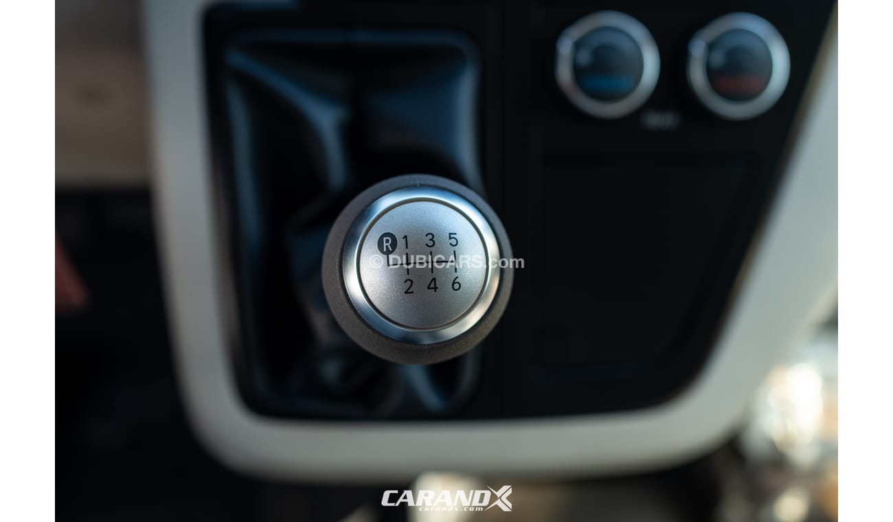 Toyota Hiace High Roof 14 Seater 2.8L Diesel