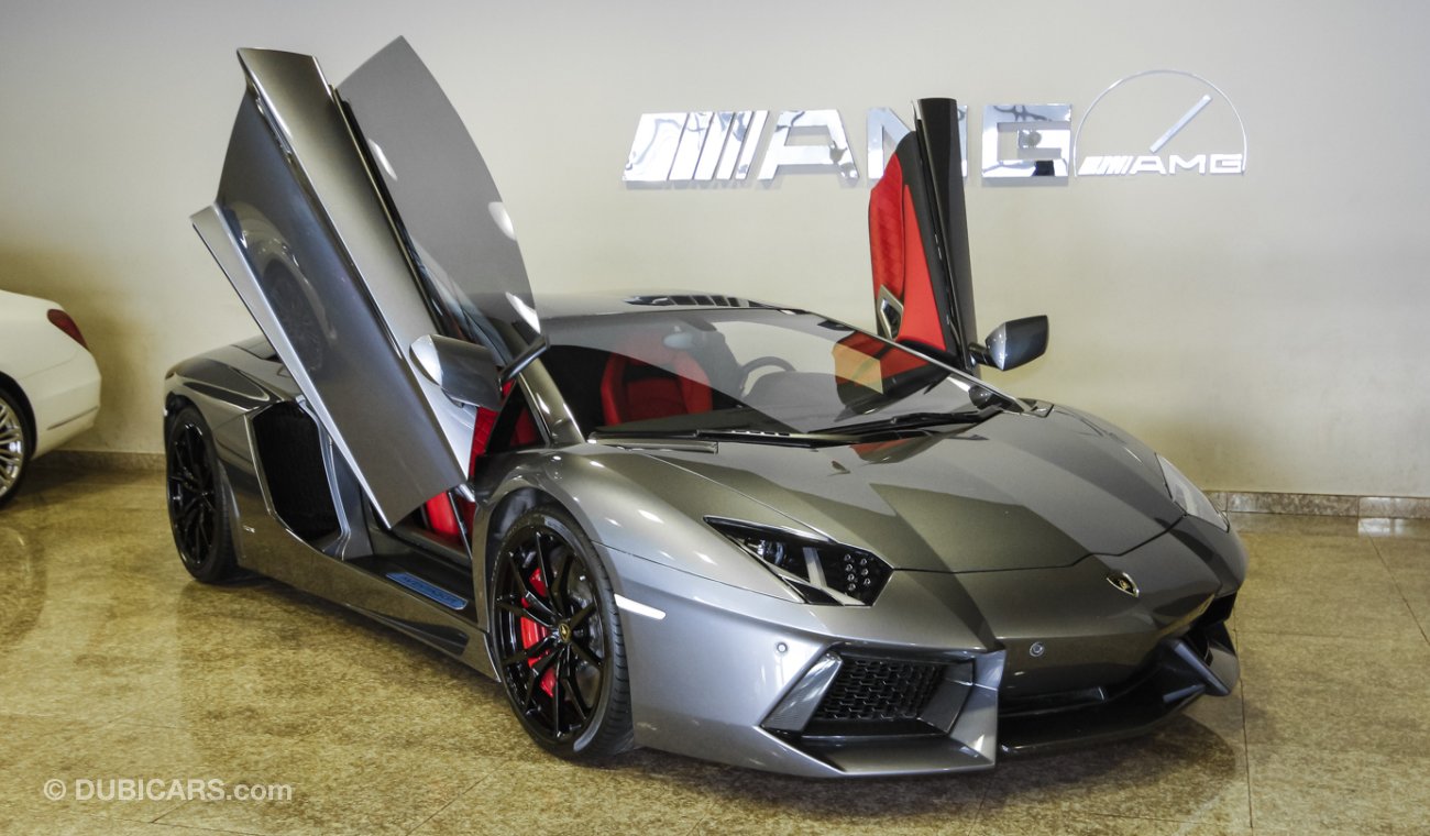 Lamborghini Aventador LP 700-4