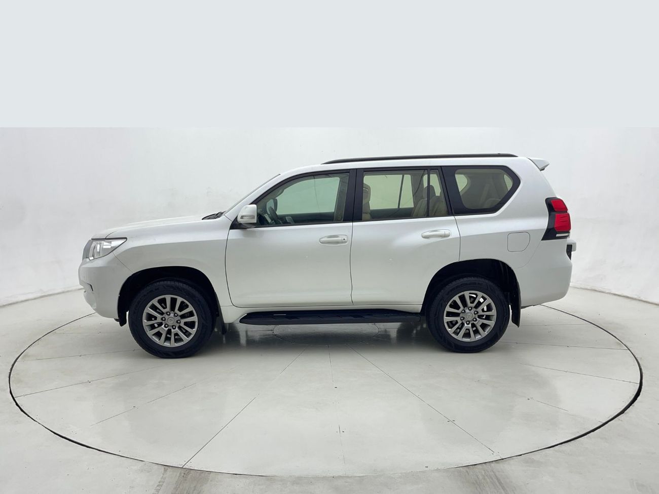 تويوتا برادو 4L 2021 | 0 DP | 1925/Month | 30 Day Return | Service History