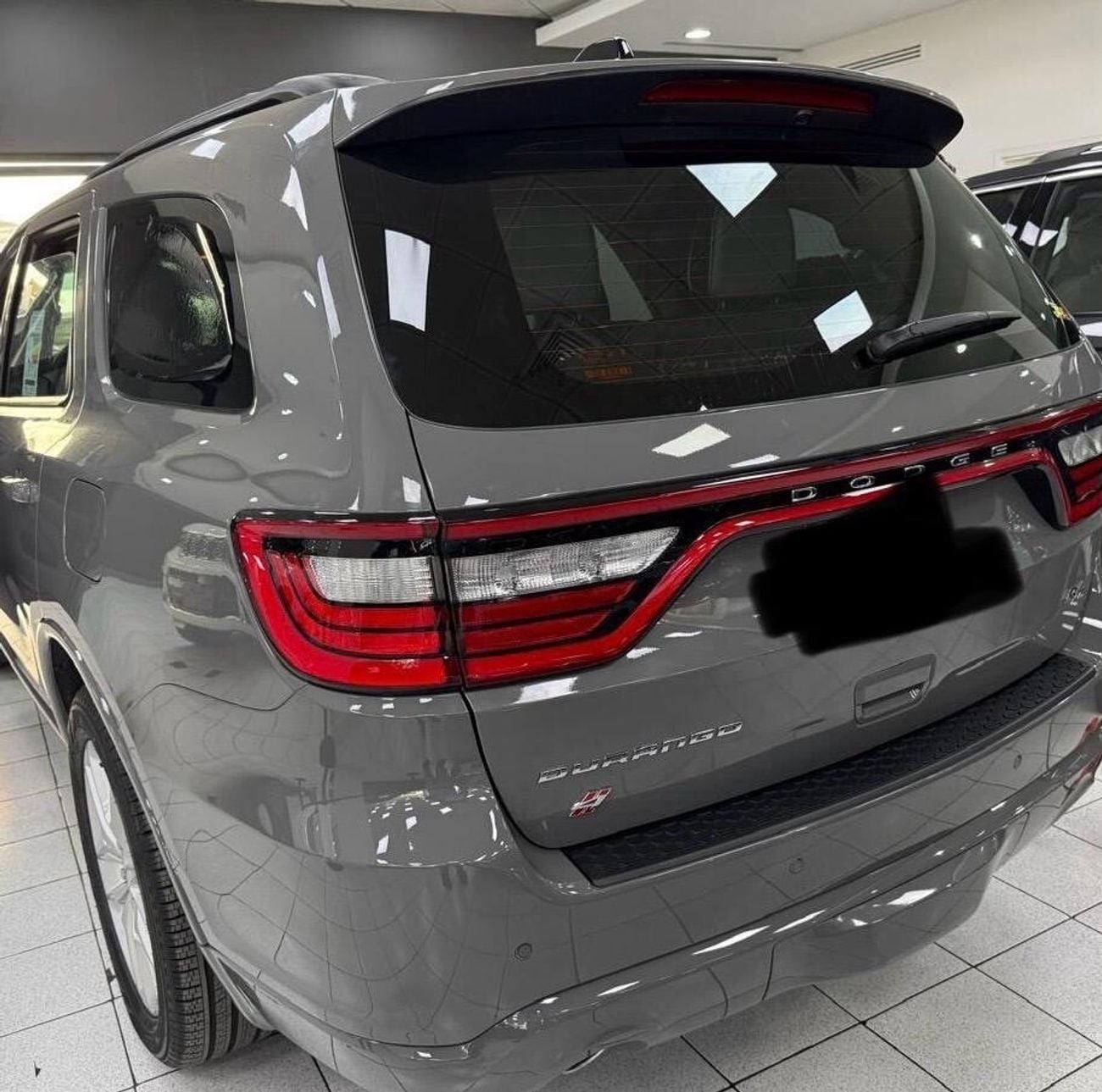 Dodge Durango RT 5.7L HEMI Engine