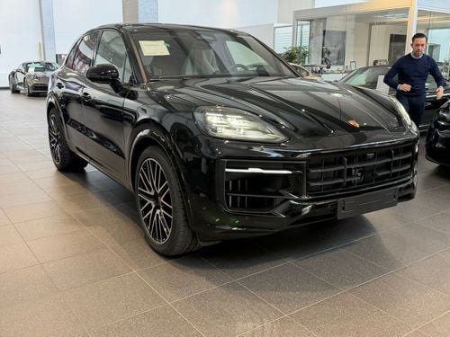 Porsche Cayenne Porsche Cayenne E-Hybrid (Black Edition, 470 HP)