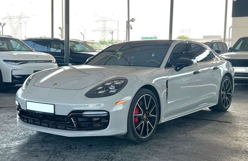 Porsche Panamera GTS 4.0L (475 HP) GTS 2020 American Specification
