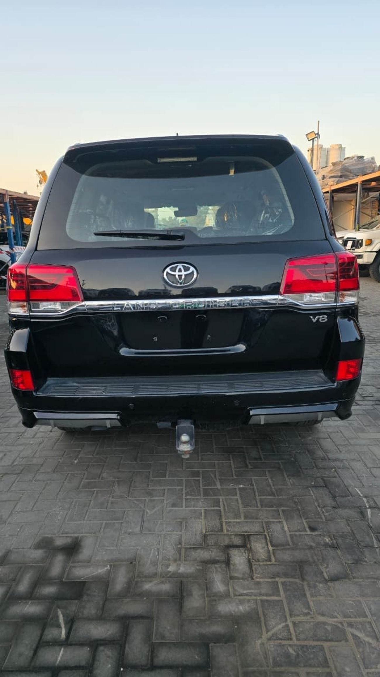 Toyota Land Cruiser VXR V8 Engine Diesel Engine RHD Full Option