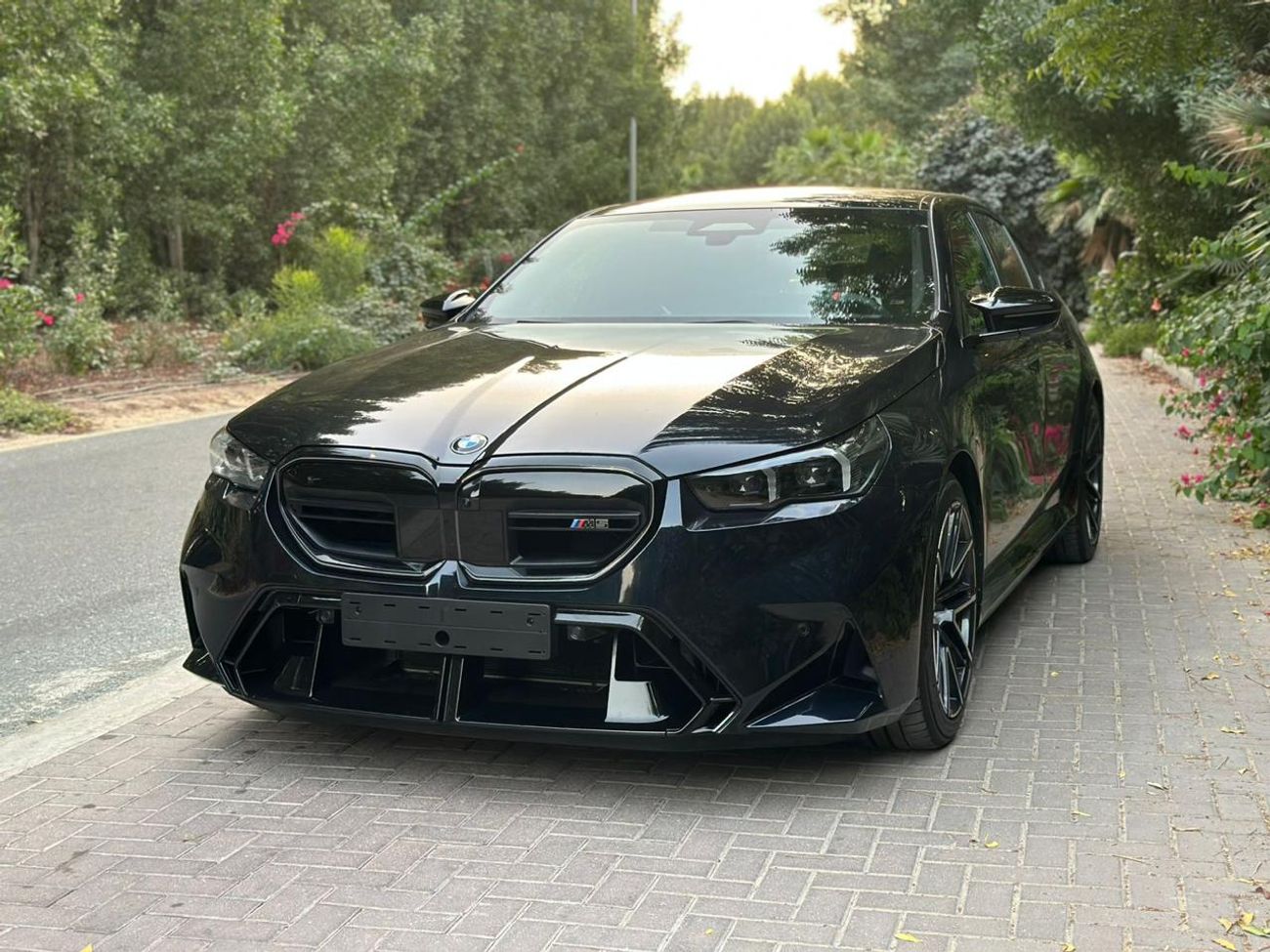 BMW M5 2025 BMW M5 | 4.4L V8 Twin-Turbo | 717 HP | Plug-in Hybrid | Dark Navy Blue | 13000 KM | Like New
