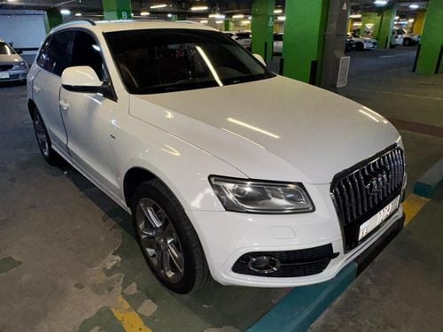 Audi Q5 TFSI quattro S-Line 2.0L