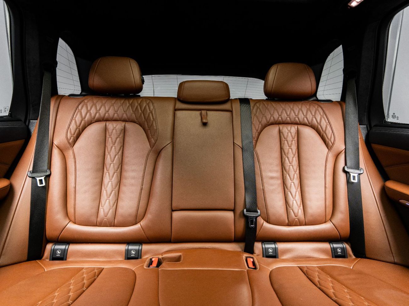 بي أم دبليو X5 M50i 4.4L 2022 BMW X5 M50i, 4.4L TC V8, AWD, 523 bhp, 8 Speed Automatic