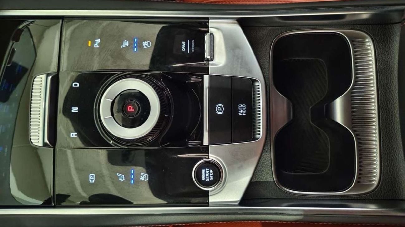 كيا سبورتيج 2.0L MPFI | Petrol | Automatic | All Wheel Drive | 5 Seats | 5 Door