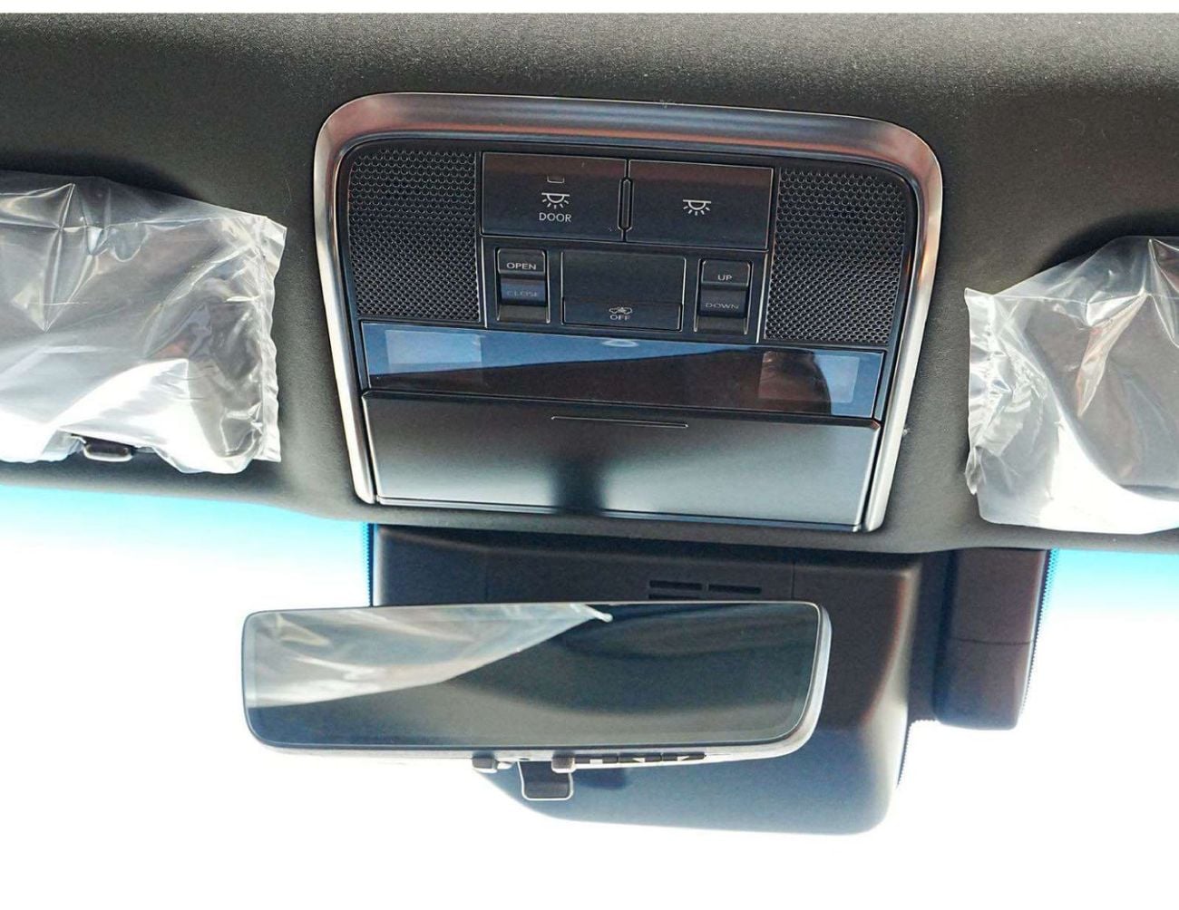 لكزس LX 600 VIP لكزس LX600 VIP موديل 2026، جنوط مقاس 22 بوصة