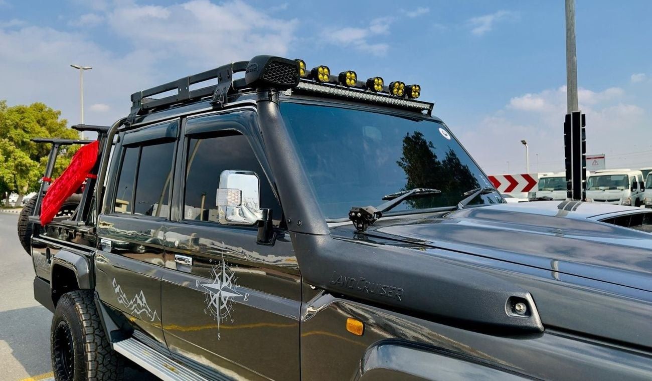 Toyota Land Cruiser Pick Up DOUBLE CABIN WITH PREMIUM ACCESSORIES MODIFICATION | RHD | 4.5L DIESEL ENGINE | (MT) | 2017