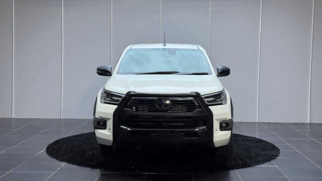 Toyota Hilux SGLX Toyota hilux 2021 RHD 2.8 diesel full options SR5
