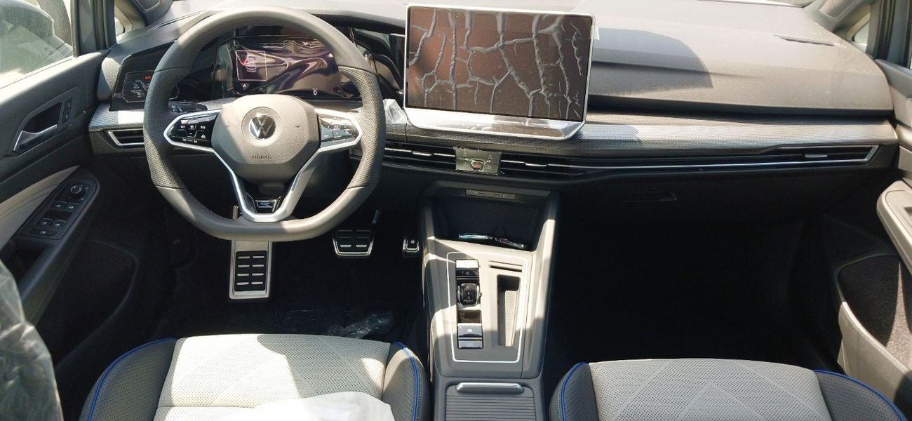 Volkswagen Golf Volkswagen Golf R-Line 1.5L Petrol 2025YM