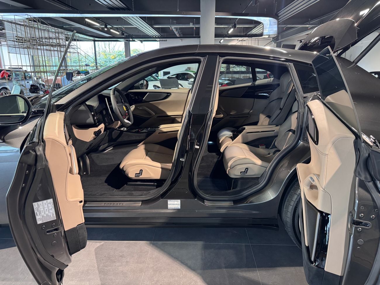 Ferrari Purosangue Base