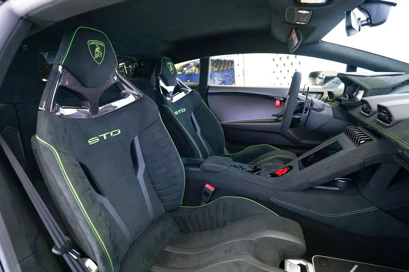 Lamborghini Huracan STO