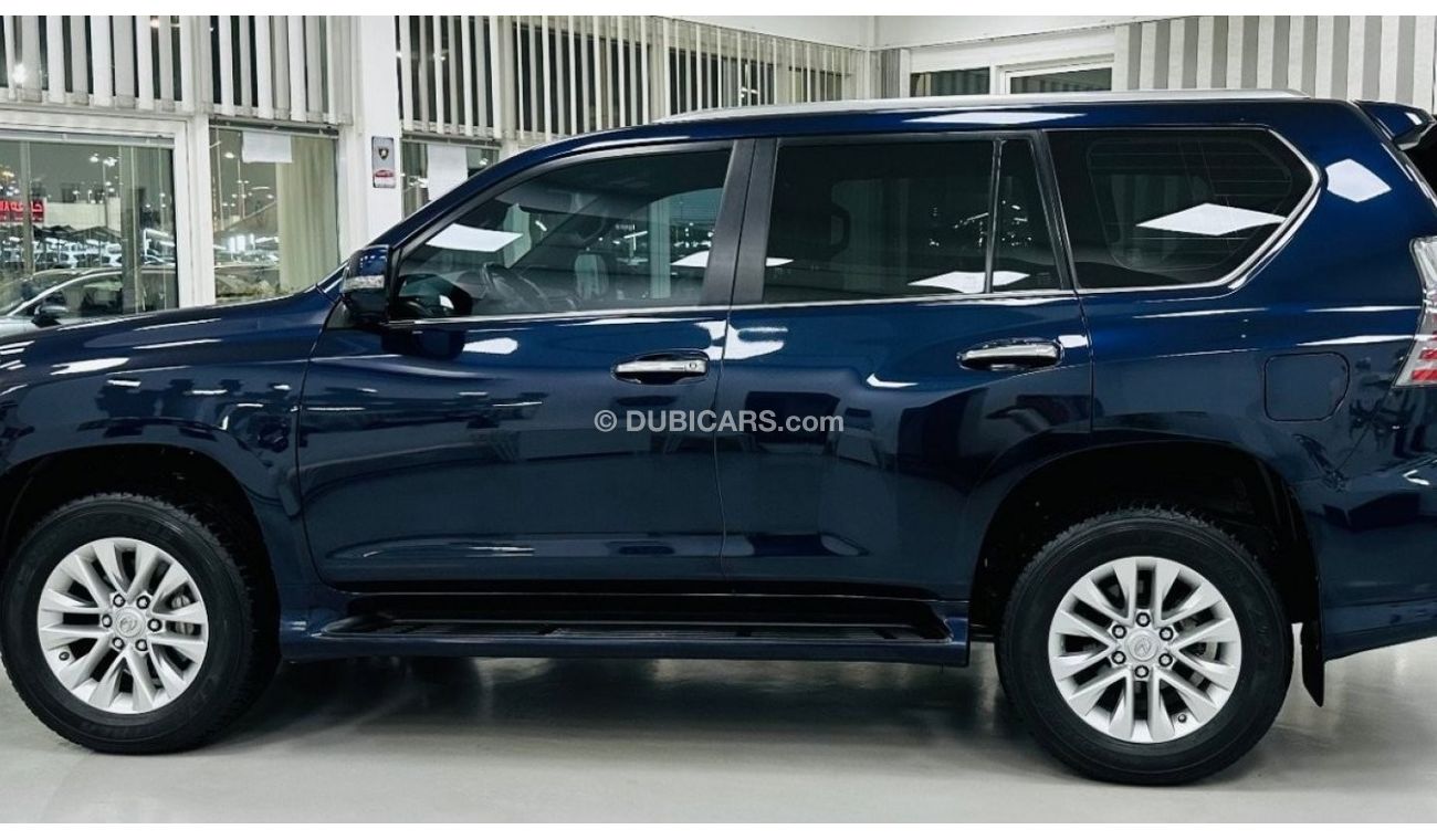 Lexus GX460 Platinum GCC .. FSH .. Original Paint .. Perfect Condition .. V8 .