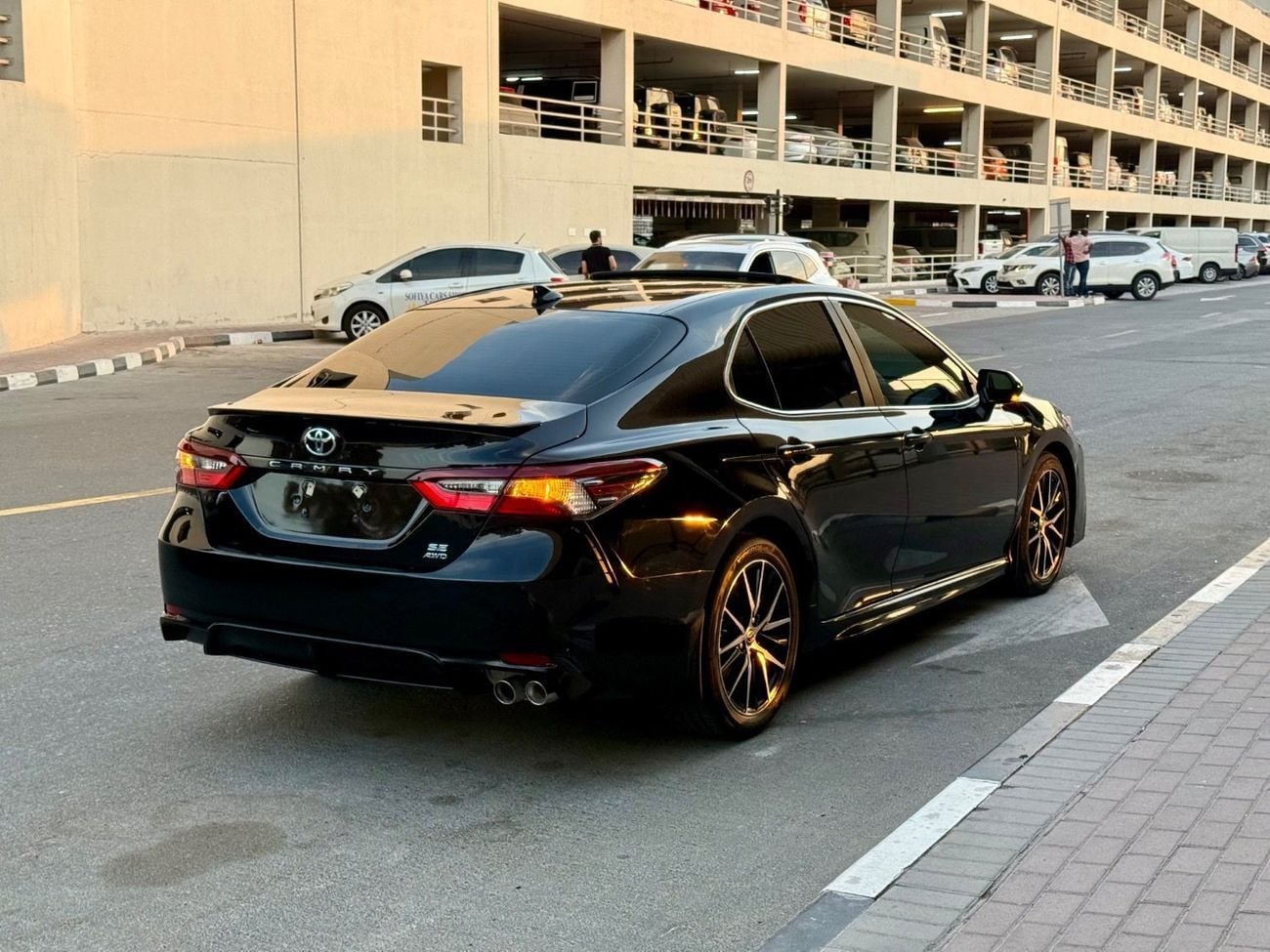 Toyota Camry SE 2.5L (204 HP) 2024 SE GR SPORT EDITION (204 HP) MOONROOF FULL OPTION CANADA SPEC