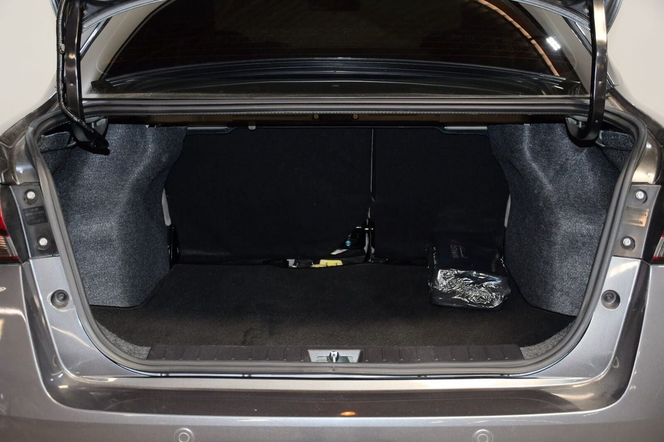 Nissan Sunny SL 2.0