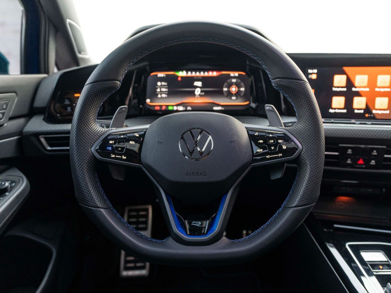 Volkswagen Golf R Base 2.0T