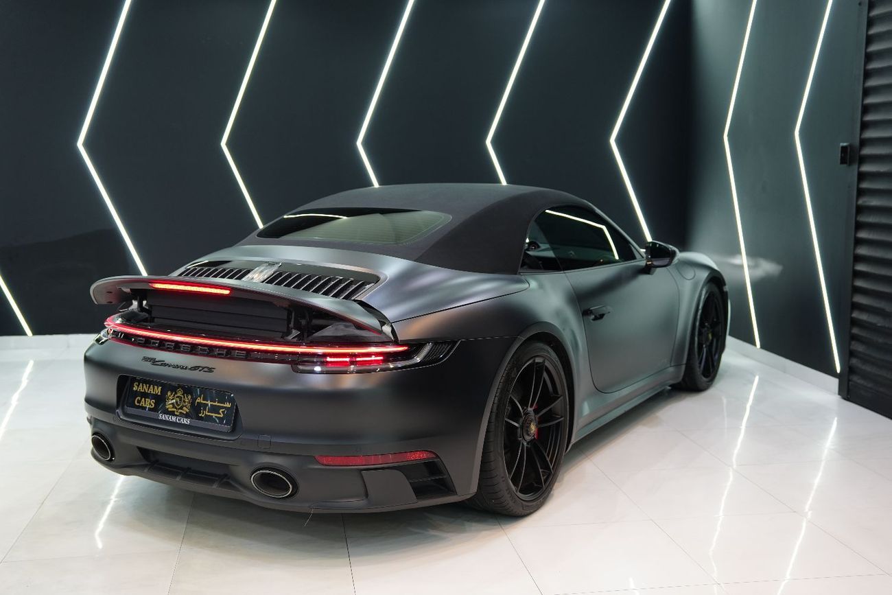 بورش 911 Carrera GTS 3.0L (450 HP) Convertible Bose Audio, Sport Chrono Package, Al Nabooda Warranty!!