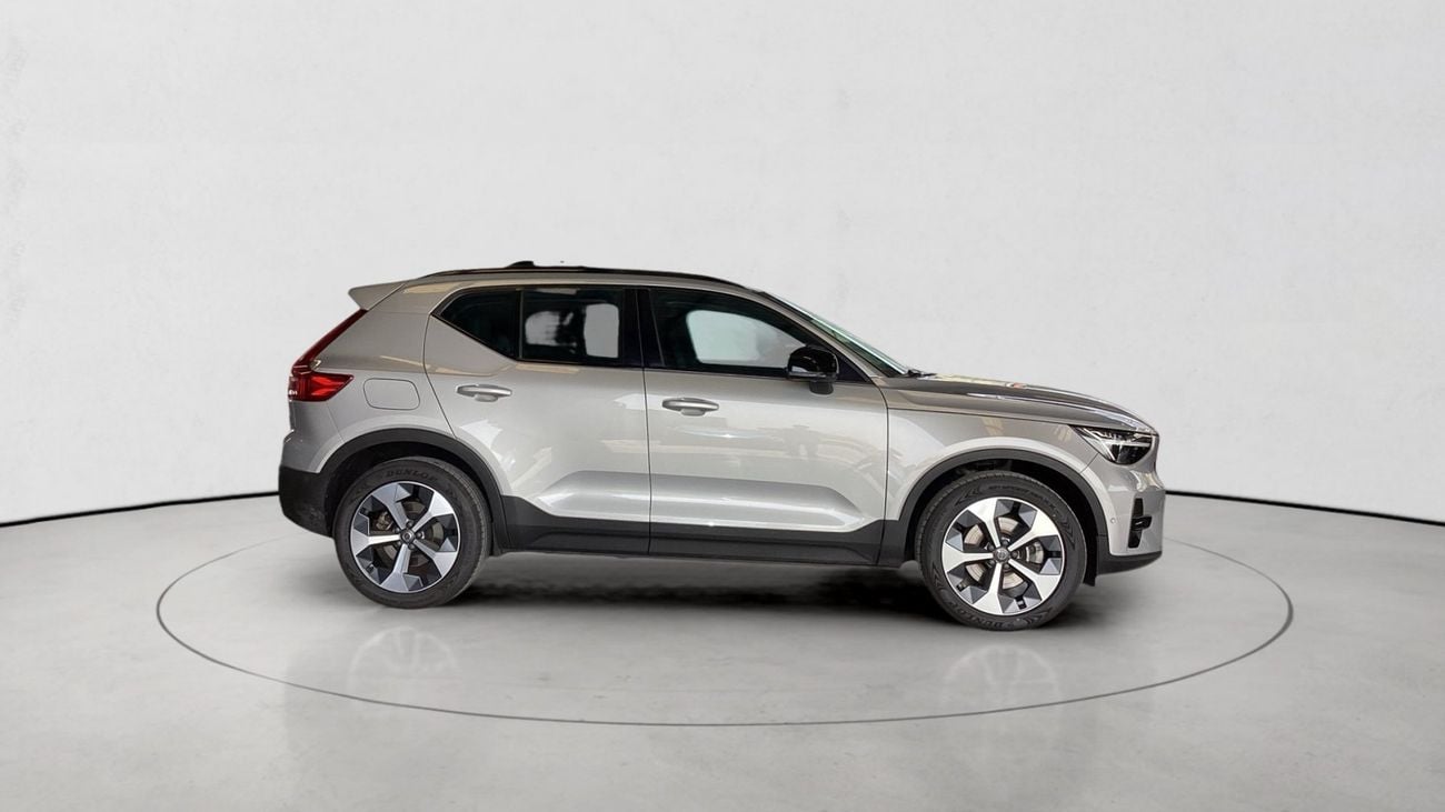فولفو XC 40 2.0 B4 MHEV ULTIMATE DARK AUTO | شامل الضمان | 0 ﺪﻔﻋﺓ ﺃﻮﻟﻯ