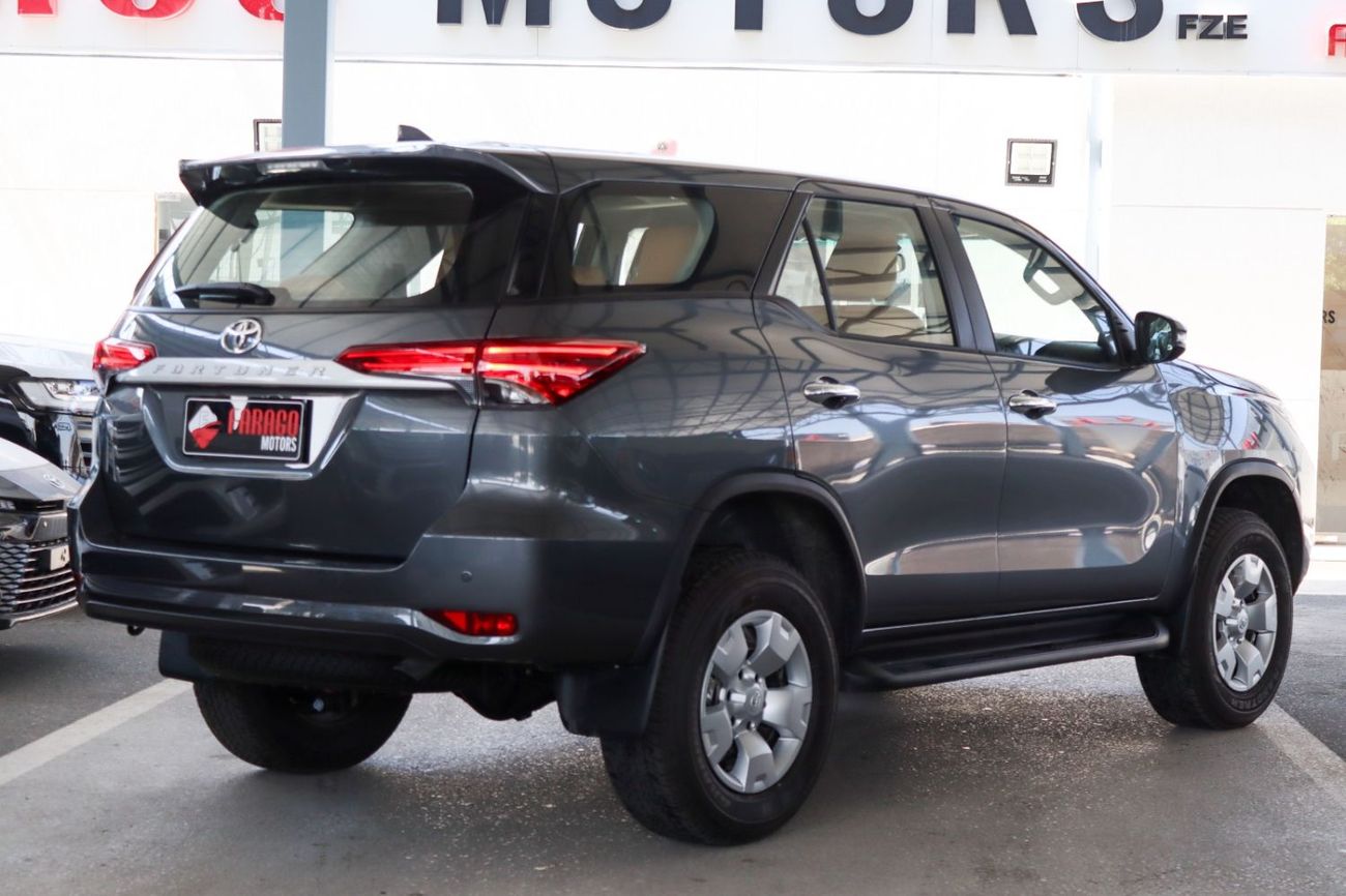 Toyota Fortuner 2.4 DIESEL AUTOMATIC  **EXPORT ONLY**التصدير فقط خارج الخليج**