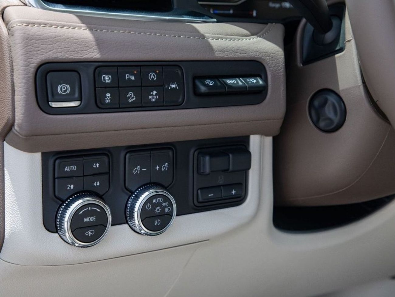 GMC Yukon 4WD DENALI + VIP + TV BLK EDITION. For Export