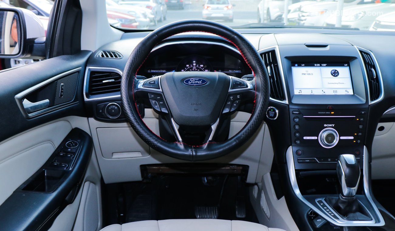 Ford Edge Model 2018, American import, white color inside beige, cruise control, alloy wheels, in excellent co