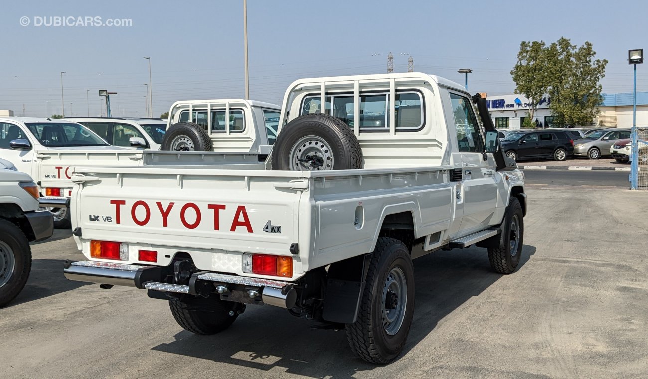 تويوتا لاند كروزر بيك آب 79 Single cab V8 4.5L  Diesel 4WD MT