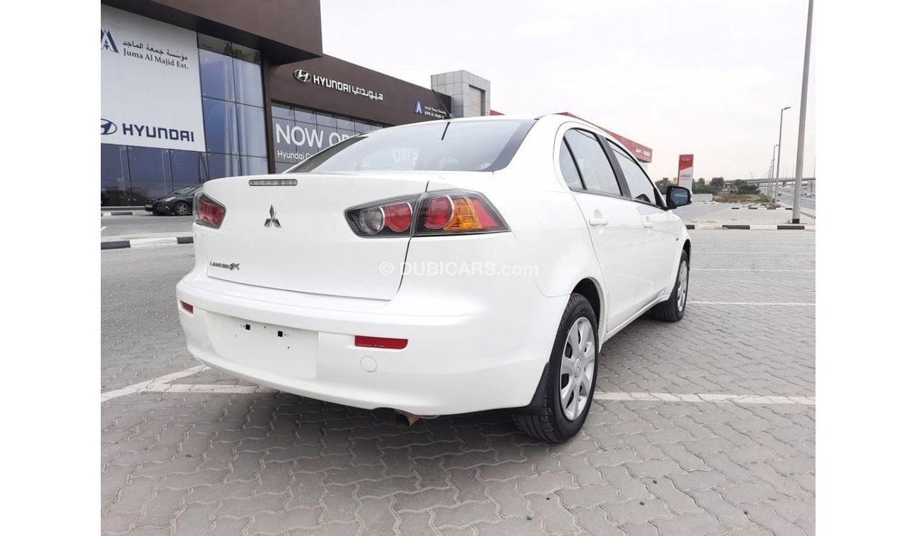 Mitsubishi Lancer Mitsubishi Lancer 2017 g cc 1.6 full automatic accident free original pant very good condition clean