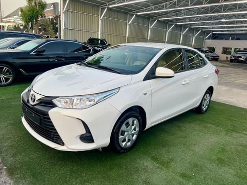 Toyota Yaris 1.5L E warranty one year bank financie available 0 dawon payment