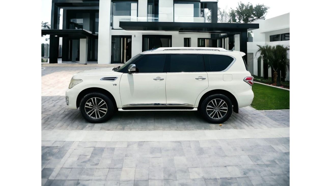 Nissan Patrol NISSAN PATROL LE PLATINUM CITY 5.6 V8 | SPACIOUS LUXURY CABIN | RED BLACK INTERIOR | GCC