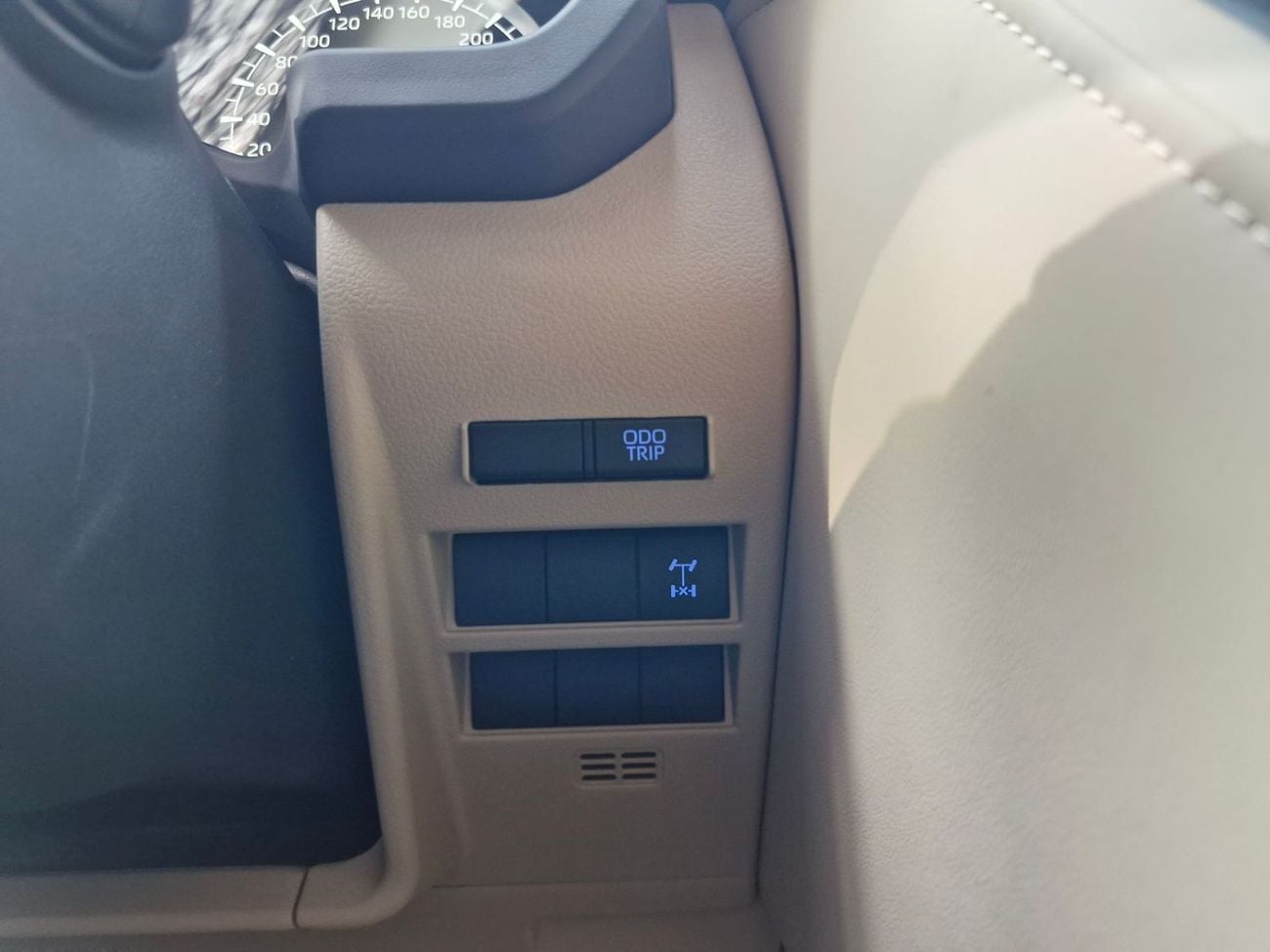 تويوتا لاند كروزر VXR 4.0L