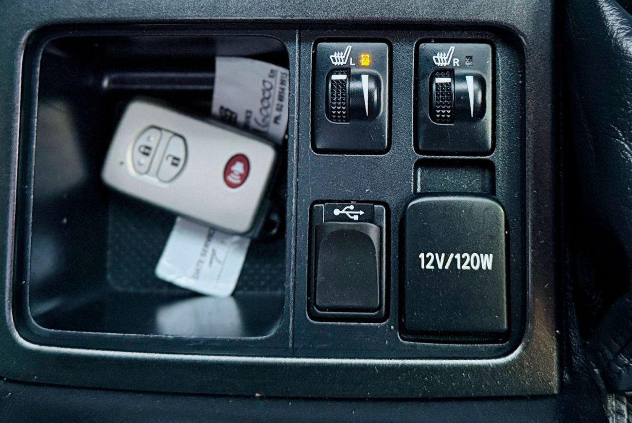 Toyota Prado KAKADU | SUNROOF | ELECTRIC & MEMORY SEATS | 2.8L DIESEL TURBO (D4D) | AUTOMATIC TRANSMSSION