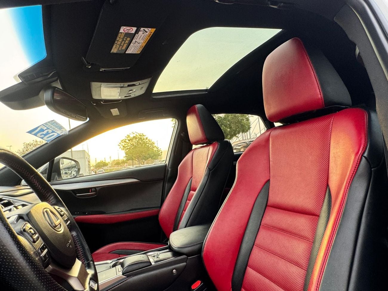 لكزس NX 300 F-SPORT PLATINUM