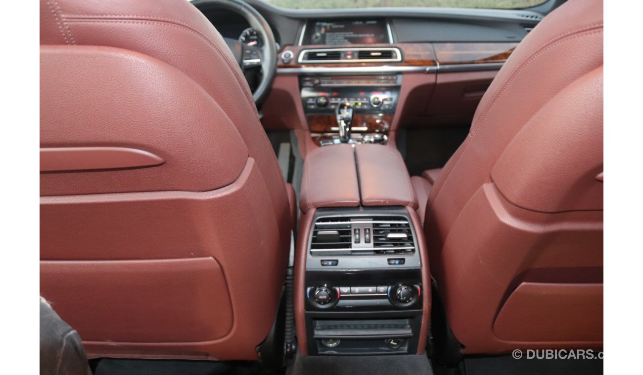 بي أم دبليو 750Li LI EXCLUSIVE 4.4L TWINTURBO V8 (FULL HISTORY)