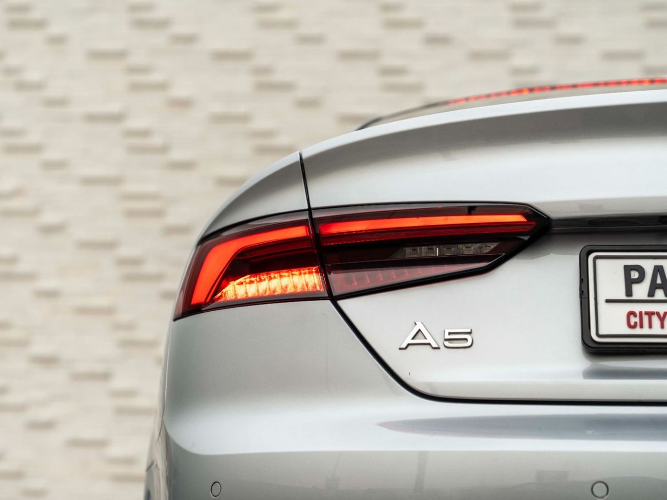 أودي A5 40 TFSI S Line 2.0L (190 HP)