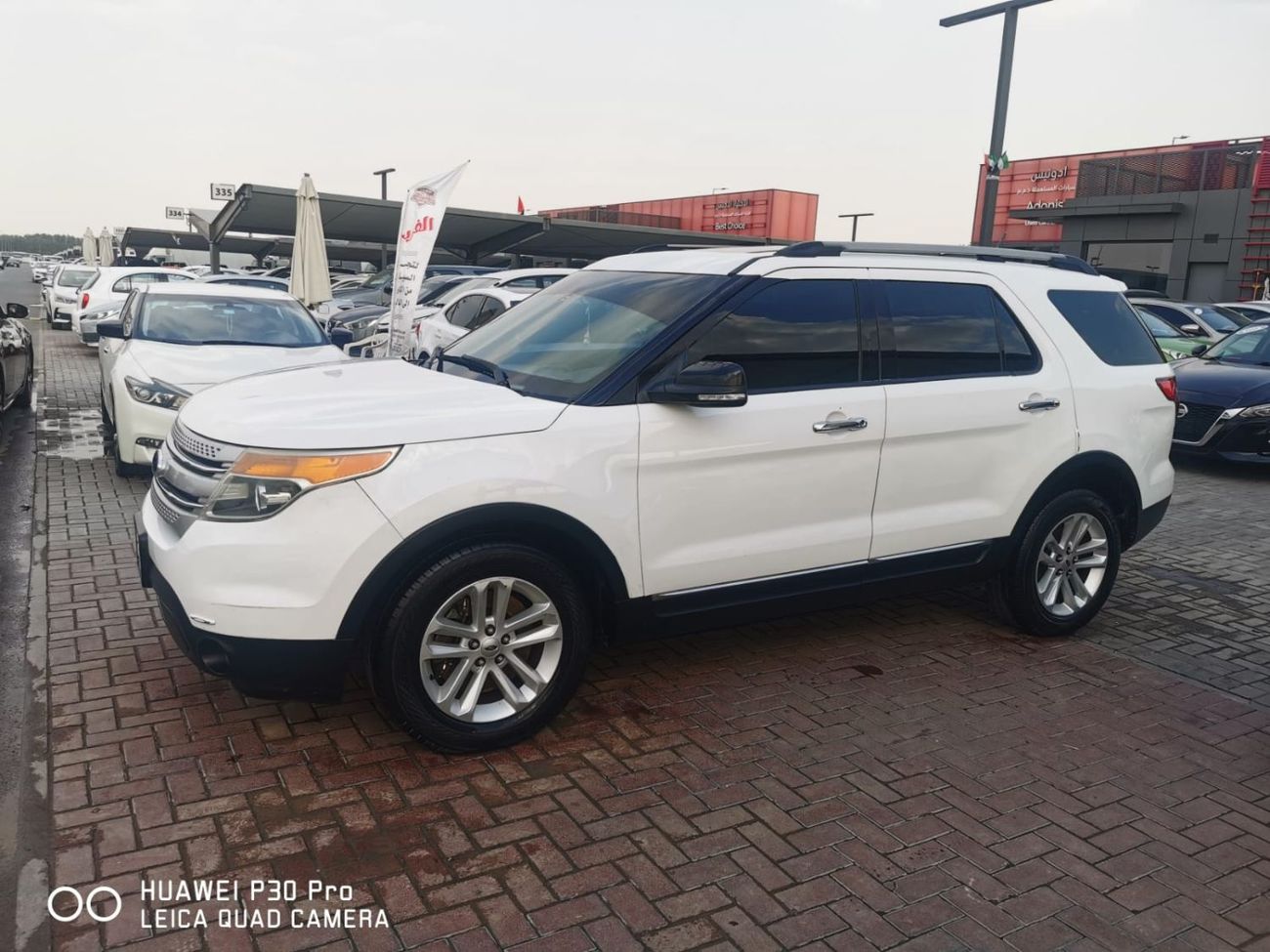 Ford Explorer Std 3.5L 4WD full option, panoramic
